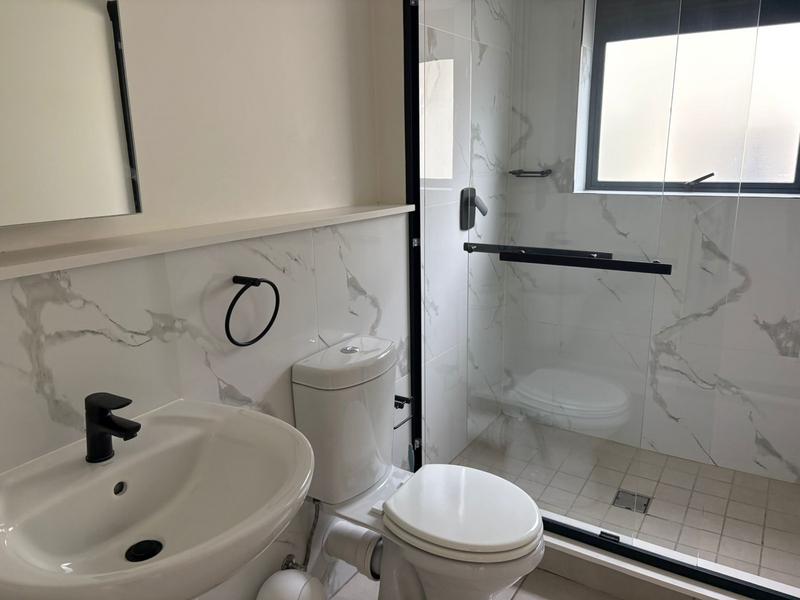 To Let 1 Bedroom Property for Rent in Richwood Western Cape